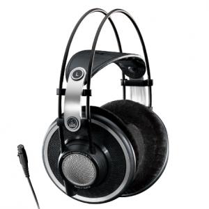 AKG K702